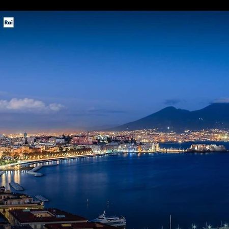 Centro Storico Casa Elegante Per Famiglia Villa Napoli Bagian luar foto