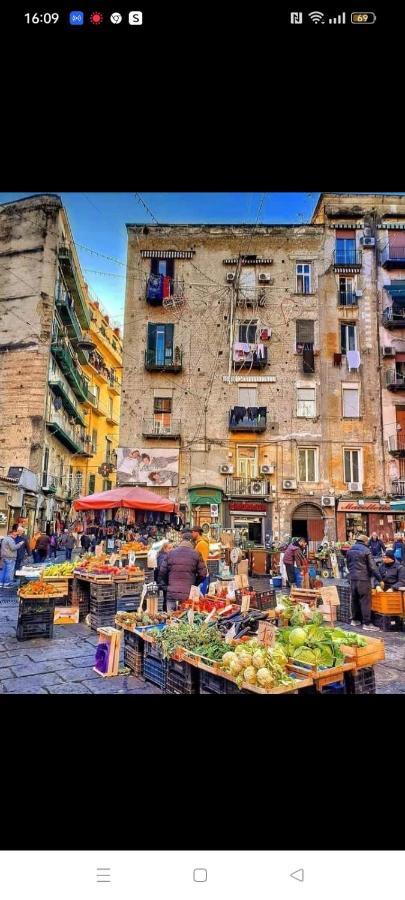 Centro Storico Casa Elegante Per Famiglia Villa Napoli Bagian luar foto